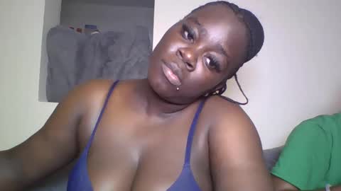 busty_mellons online show from October 2025 10:46:02 AM
