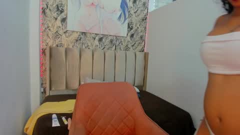 Sofiii online show from February 2025 07:39:01 PM