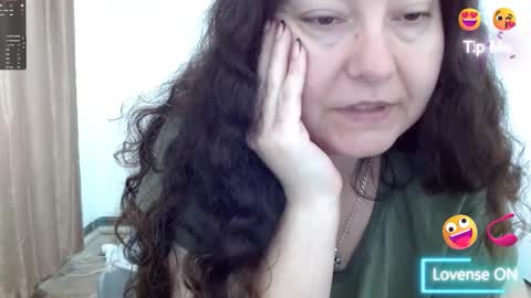 Emma online show from December 2025 06:44:02 AM