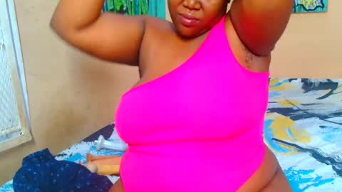 BUSTYQUEENB online show from March 2026 05:56:02 AM