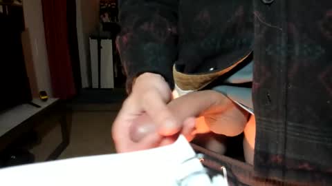 Snapshot of buttynomad chatting on November 2025 05:21:01 AM buttynomad online show from November 2025 05:21:01 AM