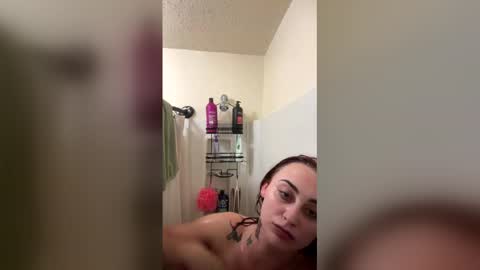 Snapshot of bxbyrussia chatting on April 2026 12:20:02 AM bxbyrussia online show from April 2026 12:20:02 AM