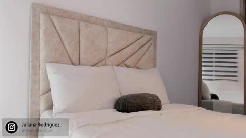    online show from September 2025 02:15:02 AM