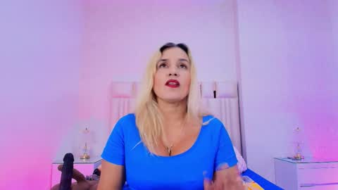 Carolina online show from March 2026 03:01:02 AM