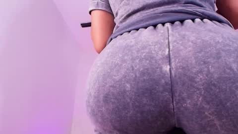 Carolina online show from April 2026 03:07:02 AM