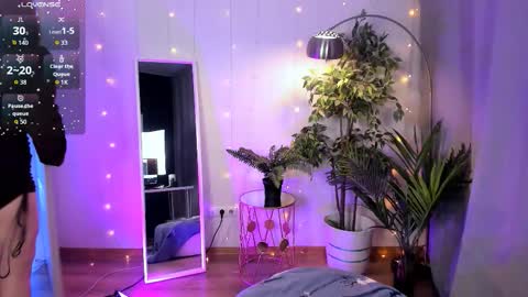 Polly online show from February 2026 08:59:02 PM