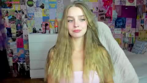Snapshot of caaandy_girl chatting on September 2025 05:38:02 PM Emily  online show from September 2025 05:38:02 PM