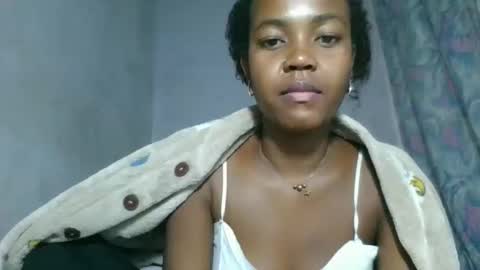 caella98 online show from April 2026 06:22:01 AM