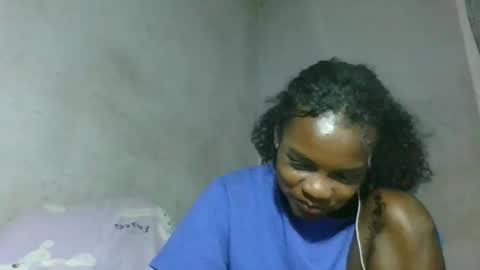 Snapshot of caella98 chatting on April 2026 07:07:02 PM caella98 online show from April 2026 07:07:02 PM