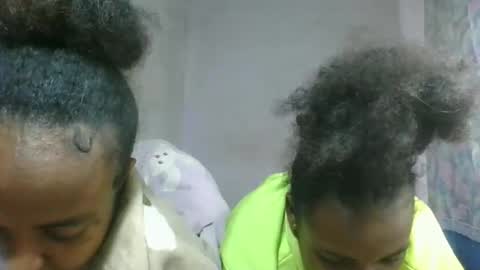 Snapshot of caella98 chatting on May 2026 08:26:02 PM caella98 online show from May 2026 08:26:02 PM