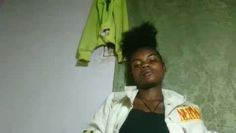 Snapshot of caella98 chatting on May 2026 06:47:02 PM caella98 online show from May 2026 06:47:02 PM