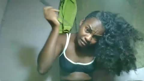Snapshot of caella98 chatting on May 2026 07:48:02 AM caella98 online show from May 2026 07:48:02 AM