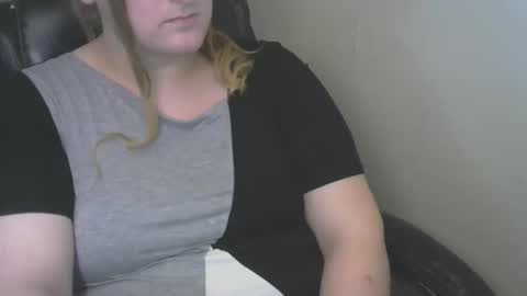 Calie online show from April 2026 12:55:01 AM