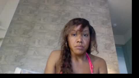 Snapshot of cali_rain chatting on May 2026 11:49:02 AM Cali Rain online show from May 2026 11:49:02 AM