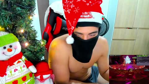 Snapshot of calihotcaliente27 chatting on December 2024 01:49:01 PM calihotcaliente27 online show from December 2024 01:49:01 PM