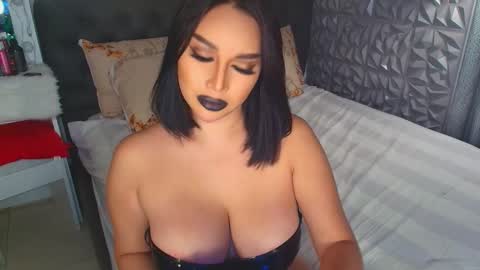 Snapshot of calista_palmer chatting on February 2025 04:26:01 PM Miss Jane Commander online show from February 2025 04:26:01 PM