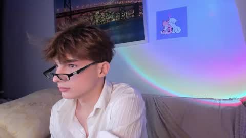 Call me Leo online show from February 2025 09:29:01 PM