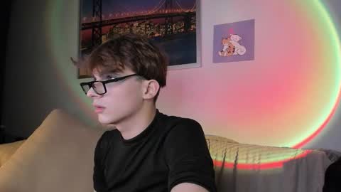 Call me Leo online show from February 2025 12:00:02 AM