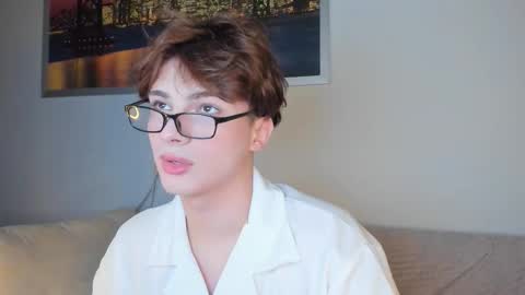 Call me Leo online show from February 2025 01:58:01 PM