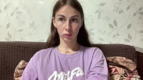 Anna online show from September 2025 06:52:01 PM