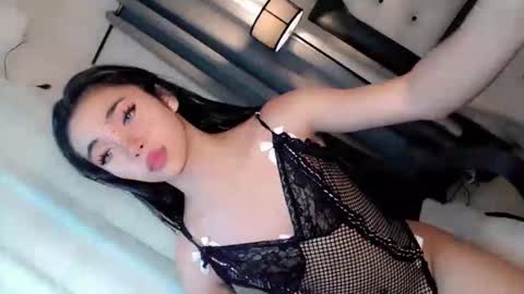 Snapshot of call_me_nina chatting on June 2026 01:30:01 AM call_me_nina online show from June 2026 01:30:01 AM