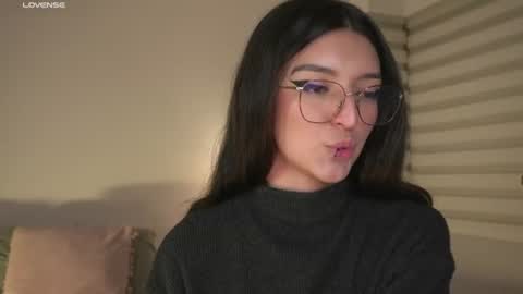 Snapshot of call_me_rosie chatting on June 2026 01:06:01 AM online show from June 2026 01:06:01 AM
