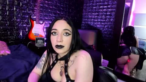 Snapshot of calliope_dark chatting on February 2025 08:57:01 PM calliope_dark online show from February 2025 08:57:01 PM