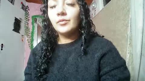 Snapshot of callme_lolas chatting on July 2026 01:13:01 AM paula online show from July 2026 01:13:01 AM