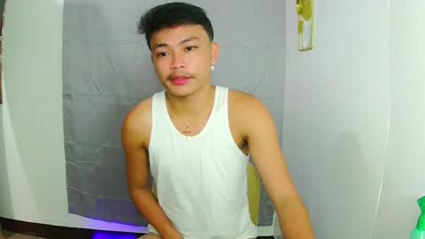Snapshot of callmebabyceejay_ chatting on May 2026 11:38:01 AM Ceejay online show from May 2026 11:38:01 AM