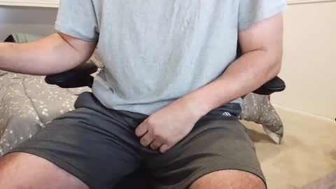 Snapshot of callmeroger33 chatting on April 2026 07:10:01 PM callmeroger33 online show from April 2026 07:10:01 PM