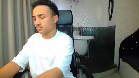 Snapshot of callumpike chatting on November 2025 12:05:02 PM CallumPike online show from November 2025 12:05:02 PM