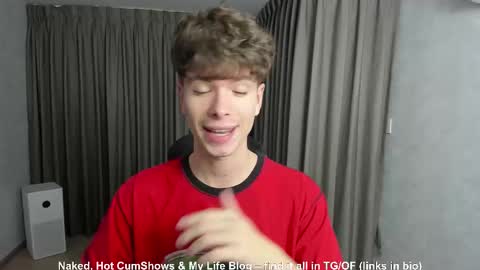 Snapshot of calvin_loves_you chatting on November 2025 02:06:01 PM Hey I am Calvin online show from November 2025 02:06:01 PM