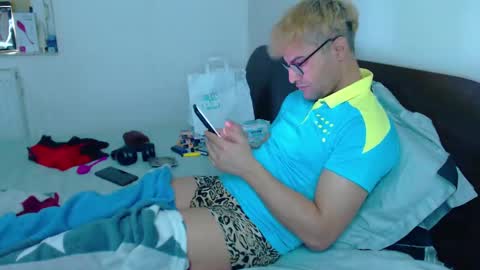 Calvinjohnlad online show from February 2025 05:15:01 PM
