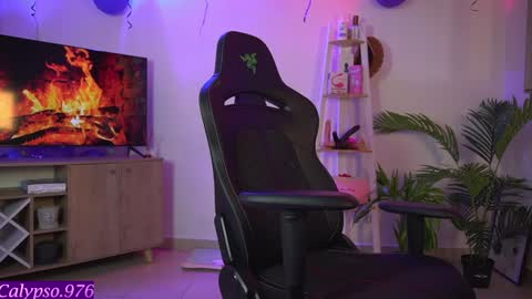 Calypso and Kayla online show from January 2025 01:15:01 AM