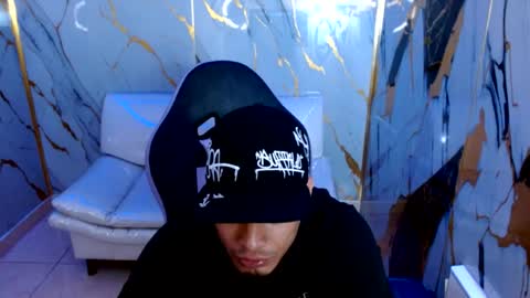 Snapshot of cam_xman chatting on June 2026 12:04:02 PM cam_xman online show from June 2026 12:04:02 PM