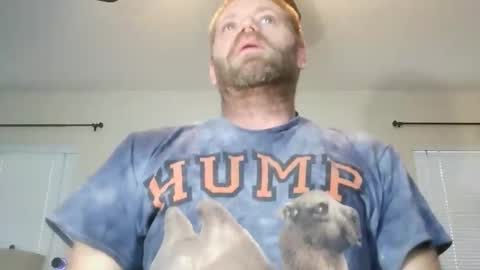 Snapshot of camb46ux1 chatting on March 2026 10:53:01 PM camb46ux1 online show from March 2026 10:53:01 PM