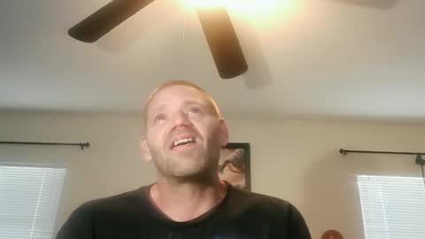 Snapshot of camb46ux1 chatting on March 2026 05:46:01 PM camb46ux1 online show from March 2026 05:46:01 PM