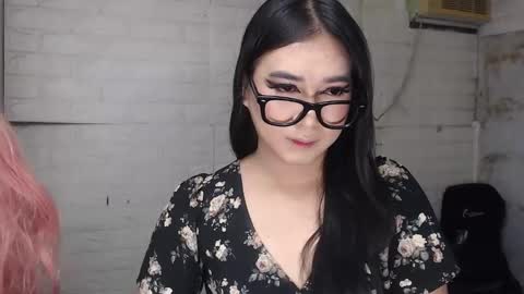 camela_star online show from October 2025 06:41:02 PM