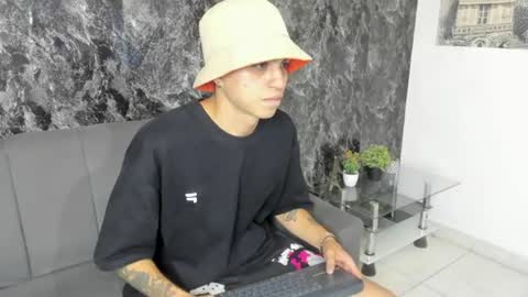 Snapshot of cameron_lux4 chatting on July 2026 12:34:01 AM CAMERON online show from July 2026 12:34:01 AM
