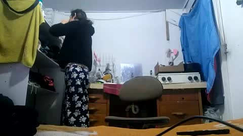 Snapshot of cameron_puppy chatting on March 2025 08:37:02 PM Mara Catalina Romero Ordez online show from March 2025 08:37:02 PM