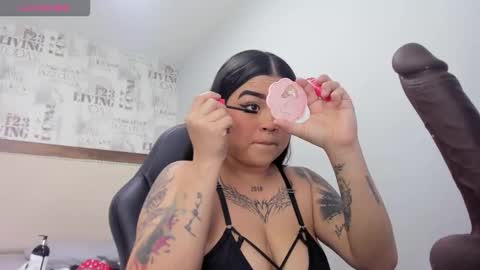 C A M I L A  online show from November 2025 07:52:02 PM