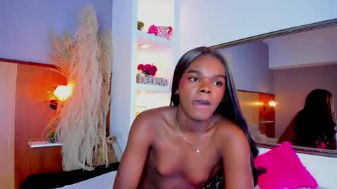 Snapshot of camiestrada chatting on February 2025 07:09:02 AM camiestrada online show from February 2025 07:09:02 AM