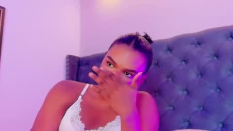 Snapshot of camiestrada chatting on September 2025 02:36:02 AM camiestrada online show from September 2025 02:36:02 AM
