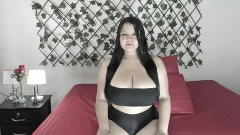 Snapshot of camihotboobs chatting on May 2026 12:44:01 PM camihotboobs online show from May 2026 12:44:01 PM