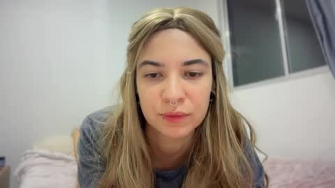 camii19y online show from November 2025 01:27:02 AM