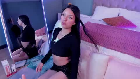 Snapshot of camii_bunnie chatting on April 2026 03:50:02 AM Cami online show from April 2026 03:50:02 AM