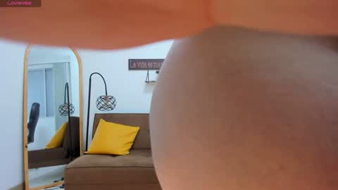 Camila online show from January 2025 03:33:02 AM