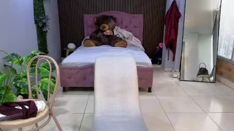 Camil online show from April 2026 01:41:02 PM