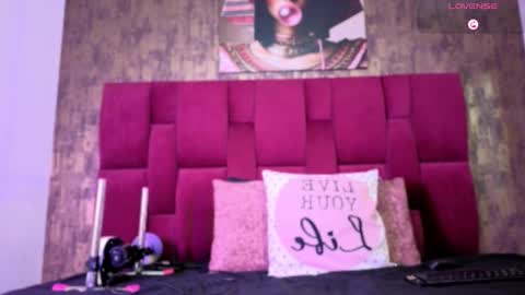 camila__bouzas online show from February 2026 11:55:01 AM