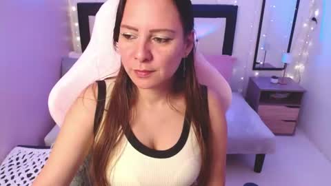 Snapshot of camila_delarosa chatting on July 2026 05:12:02 PM camila online show from July 2026 05:12:02 PM